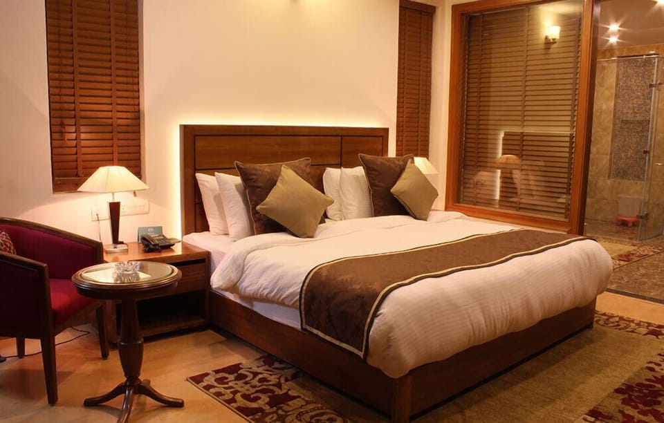 Premium bedding, down comforters, memory foam beds, minibar
