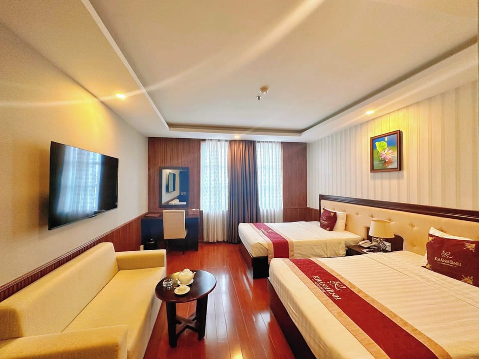 Deluxe Twin Room | Minibar, desk, soundproofing, WiFi (free)