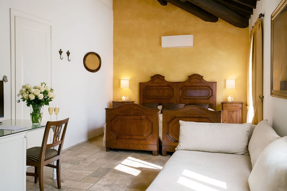 Superior Double or Twin Room (Varenna) | Minibar, in-room safe, desk, laptop workspace