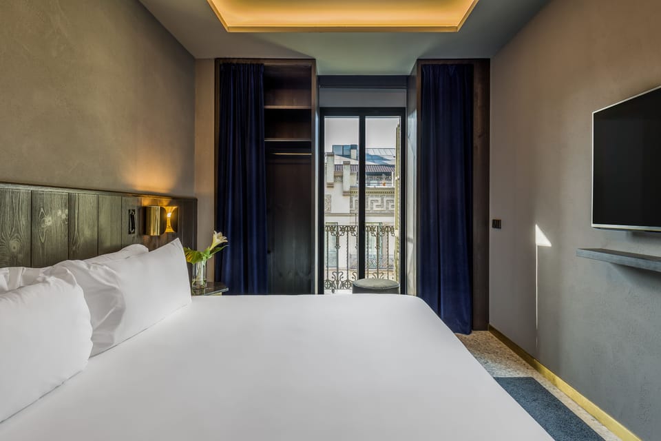 Minibar, in-room safe, blackout drapes, soundproofing