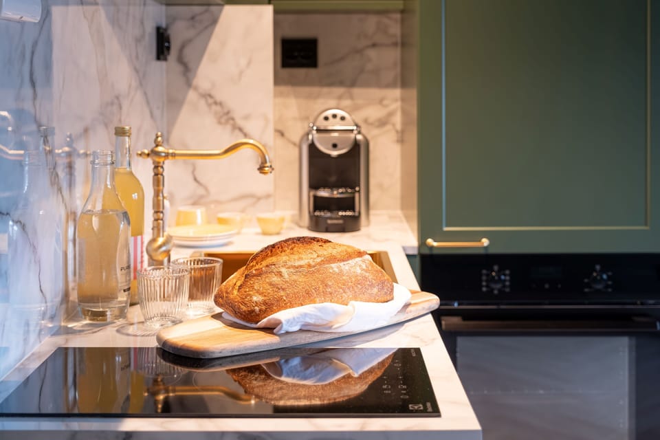 Signature Suite, 1 Bedroom, Non Smoking | Private kitchen