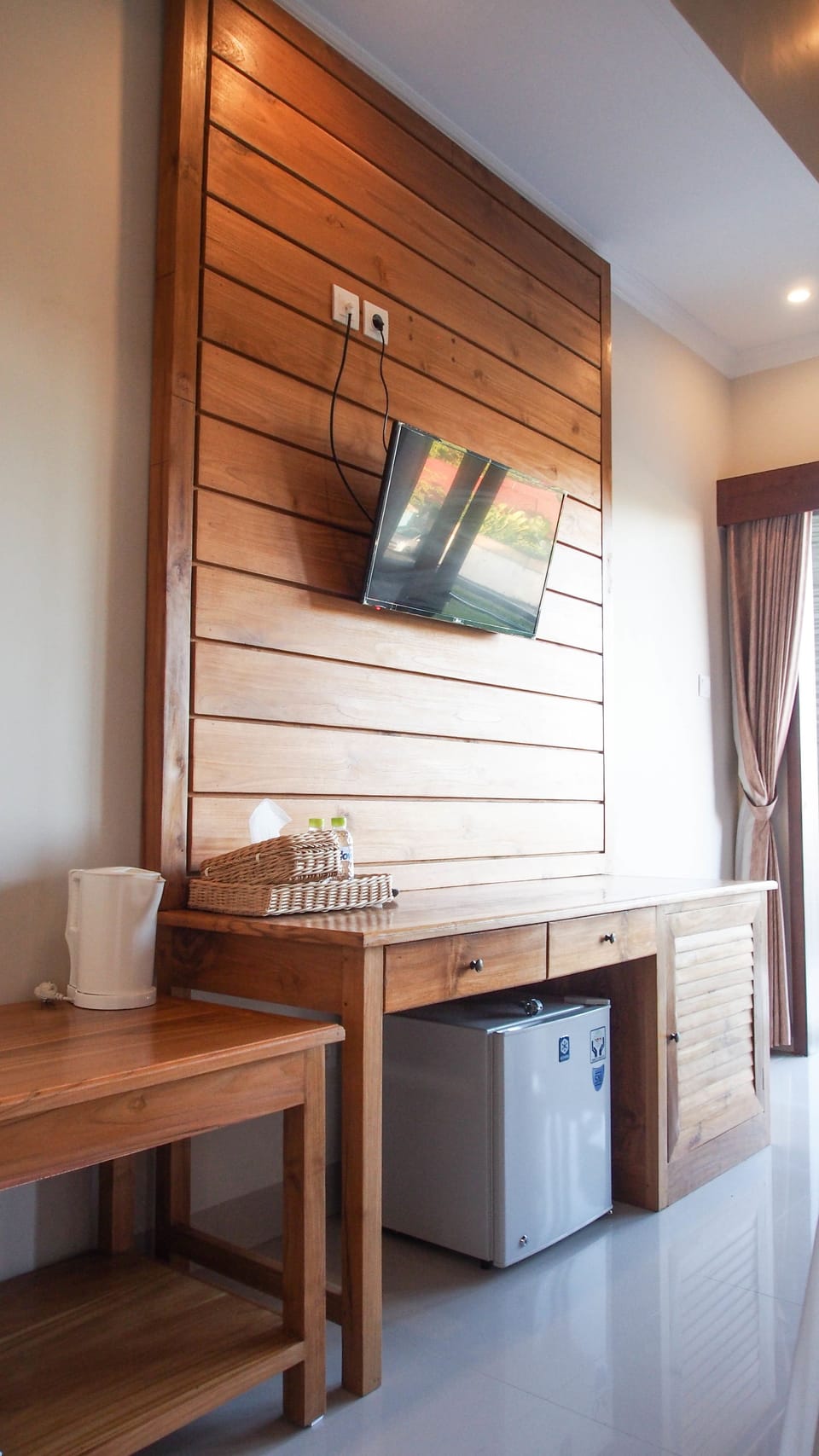 Room amenity