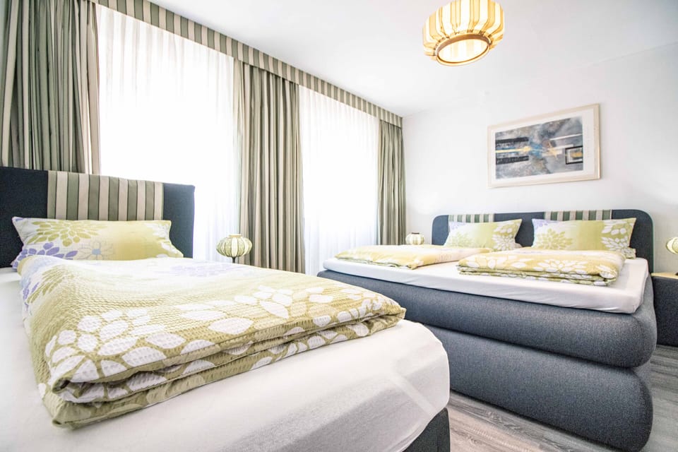 Standard Triple Room, Private Bathroom (3BZS) | 1 bedroom