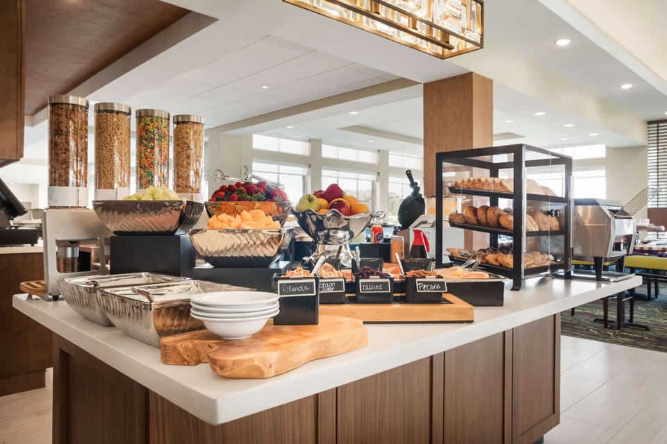 Daily buffet breakfast (USD 12.95 per person)