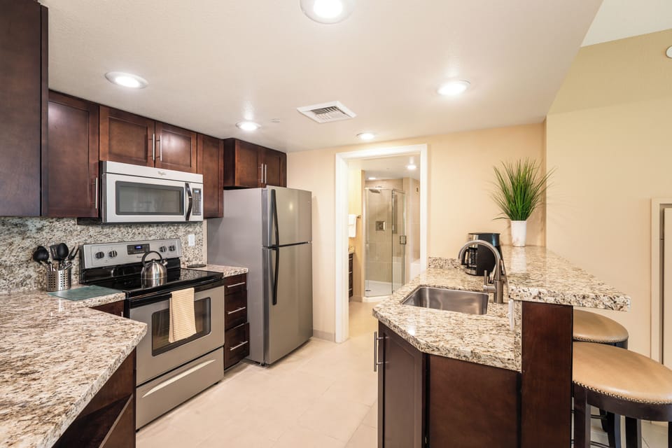 Fridge, microwave, dishwasher, coffee/tea maker