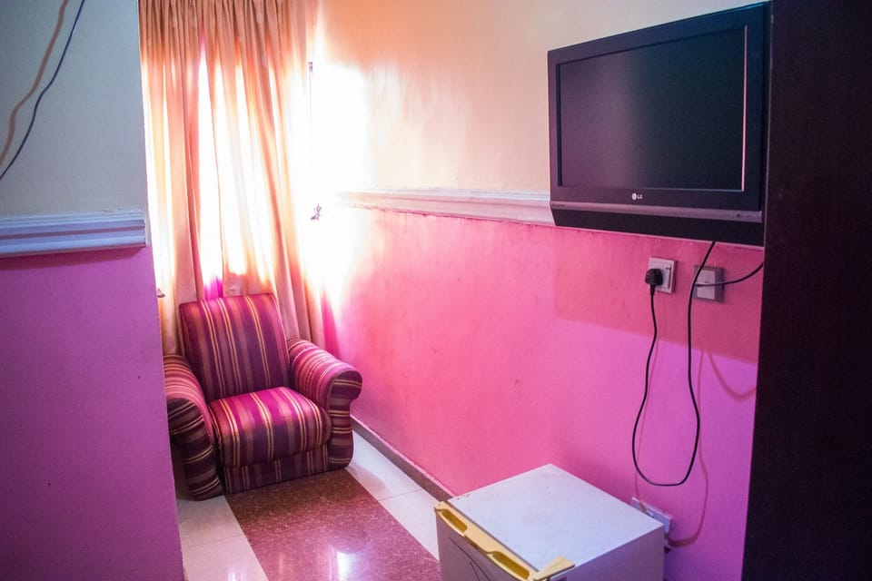 Standard Double Room | Desk, laptop workspace, WiFi, bed sheets