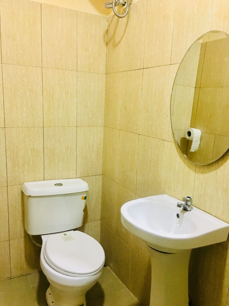 Bathroom sink