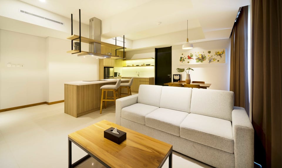 Executive Suite, 2 Bedrooms | Minibar, in-room safe, desk, blackout drapes