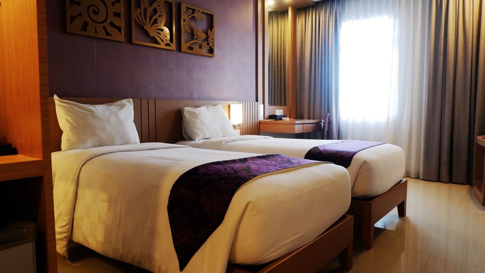 Superior Twin Room | Premium bedding, minibar, in-room safe, desk