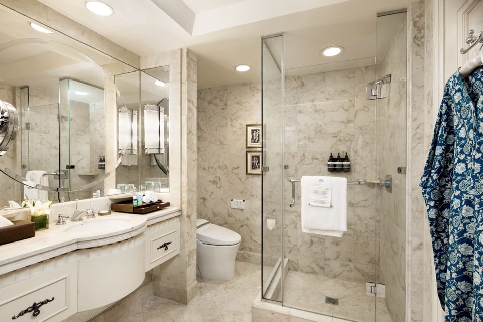 Bathroom shower