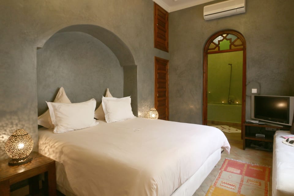 Superior Room (Jawahra) | Premium bedding, in-room safe, iron/ironing board