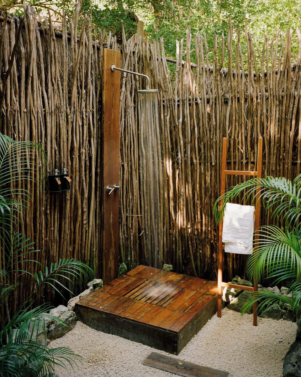 Room (Jungle) | Bathroom | Shower, rainfall showerhead, eco-friendly toiletries, hair dryer