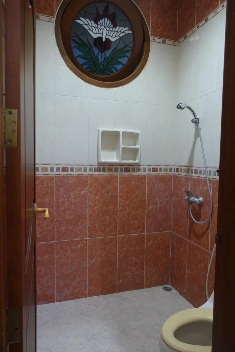 Shower, towels