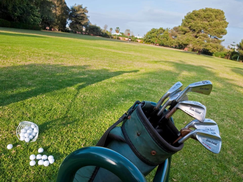 Mini-golf