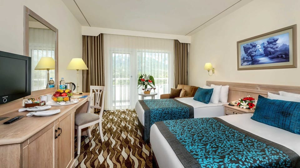 Premium bedding, free minibar items, in-room safe