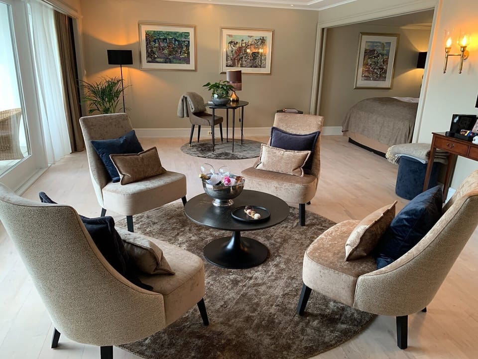 Signature Suite | Down comforters, pillowtop beds, minibar, individually decorated