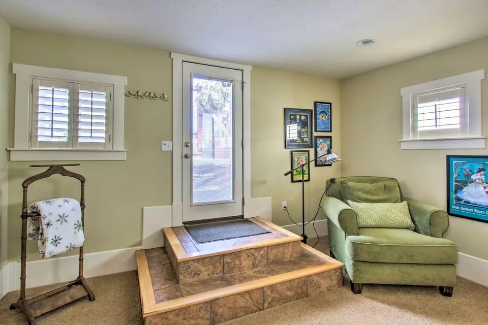 1 bedroom, iron/ironing board, WiFi (free)