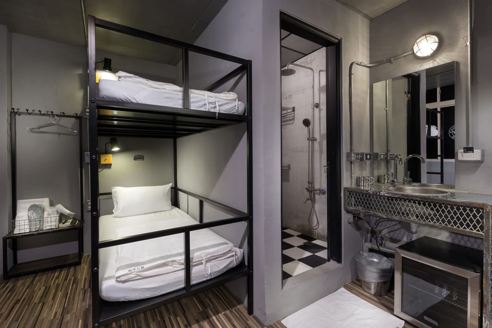 Business Twin Room | Minibar, individually decorated, soundproofing, free WiFi
