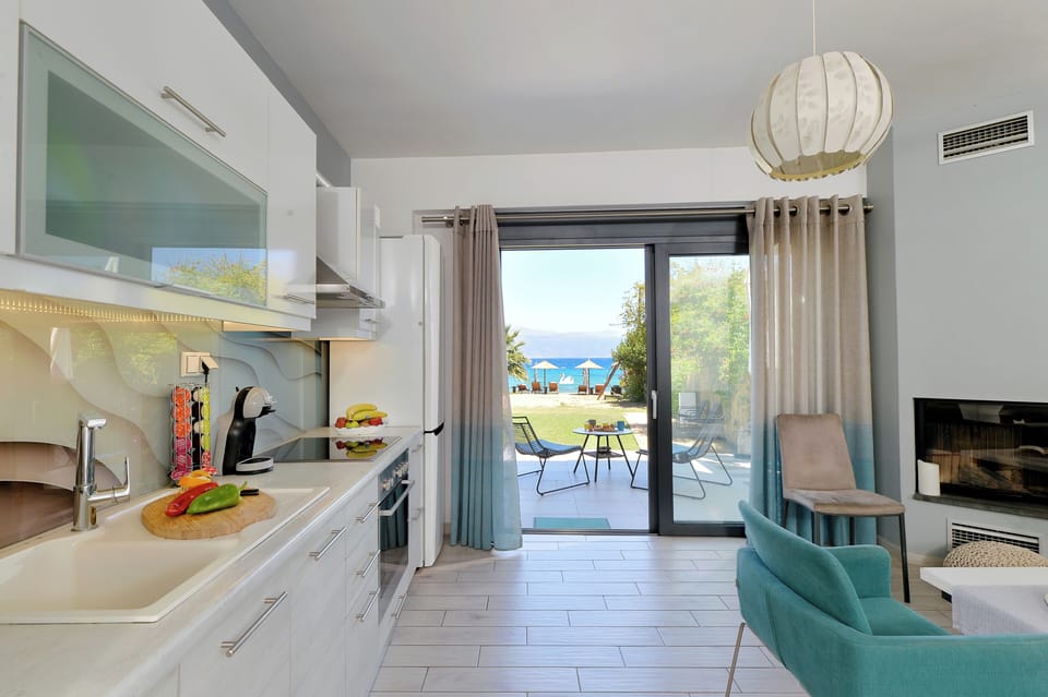 Studio, Sea View, Ground Floor (Euphoria) | Private kitchen | Full-size fridge, microwave, oven, stovetop