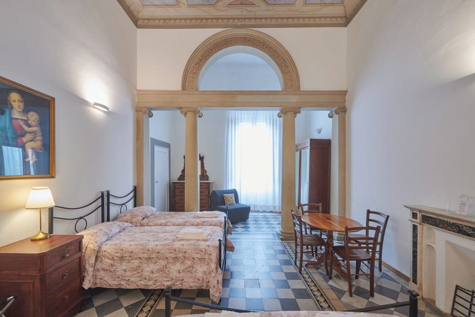 Quadruple Room | Desk, free WiFi, bed sheets