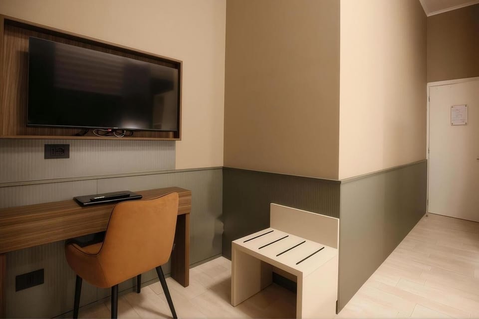 Minibar, in-room safe, desk, blackout drapes