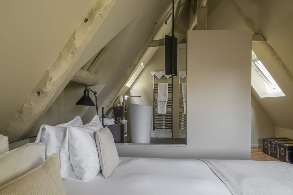 Classic Double Room, Ensuite, Garden View (Supérieure Champassack) | 1 bedroom