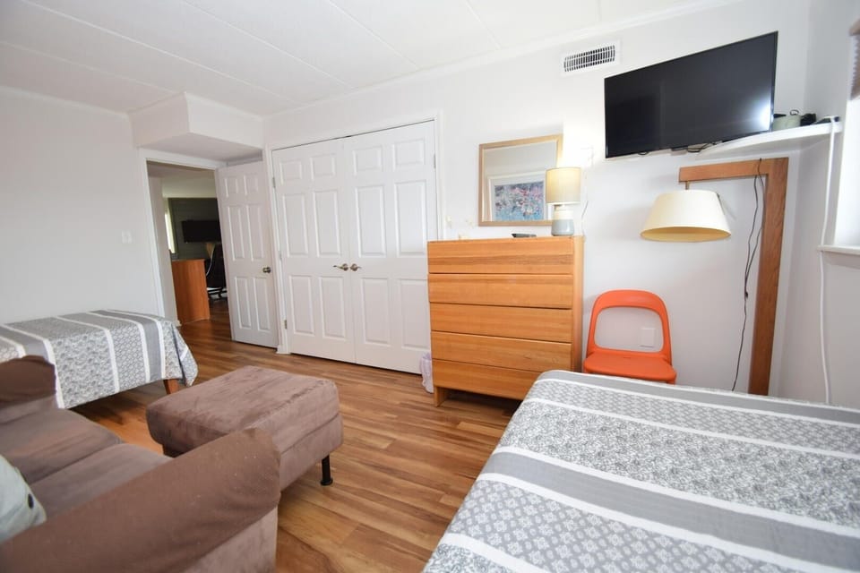 Condo, 2 Bedrooms | 2 bedrooms, iron/ironing board, WiFi (free)