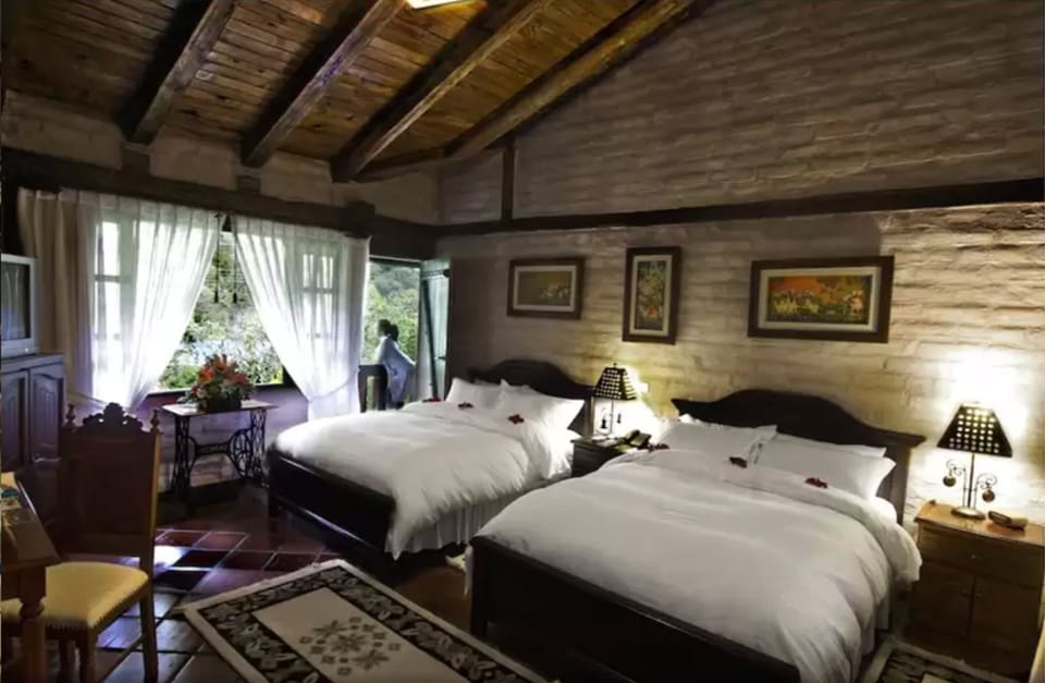 Standard Twin Room | 1 bedroom, premium bedding, pillowtop beds, in-room safe