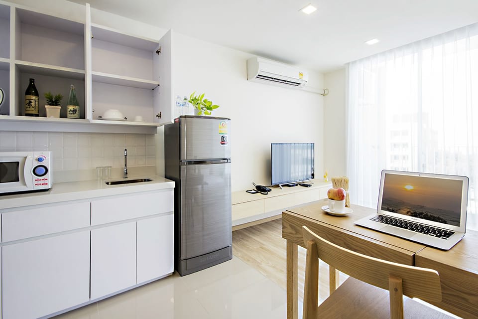 Studio, Ocean View | Premium bedding, in-room safe, desk, bed sheets