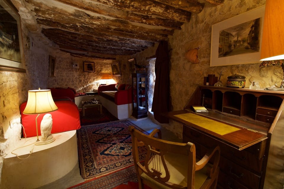 Junior Suite, Mountain View | Living area