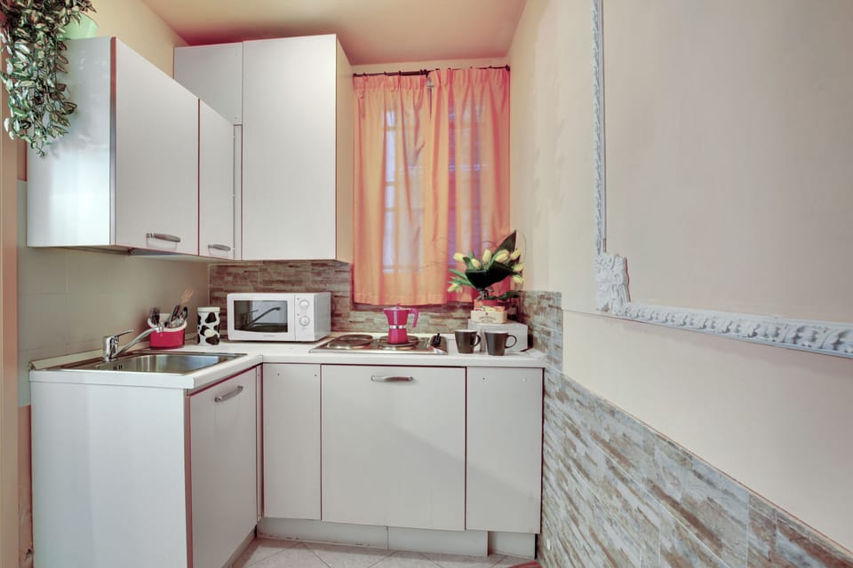 Two Bedrooms Apartment in Annex Building | Private kitchenette | Fridge, electric kettle