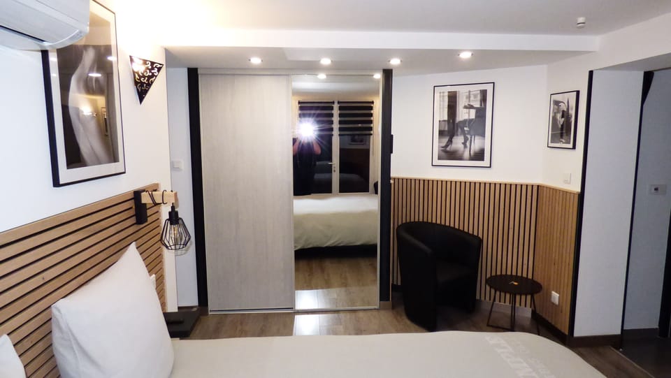 Comfort Double Room (Emmanuelle) | 1 bedroom, minibar, in-room safe, individually decorated