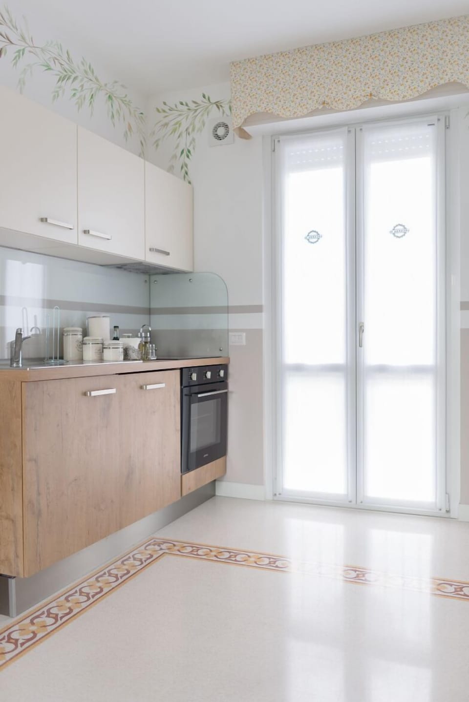 Apartment | Private kitchen | Coffee/tea maker, electric kettle