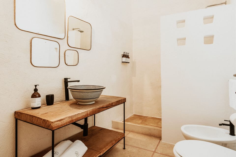 Superior Double Room, 1 Double Bed, Garden View | Bathroom | Shower, rainfall showerhead, hair dryer, bathrobes