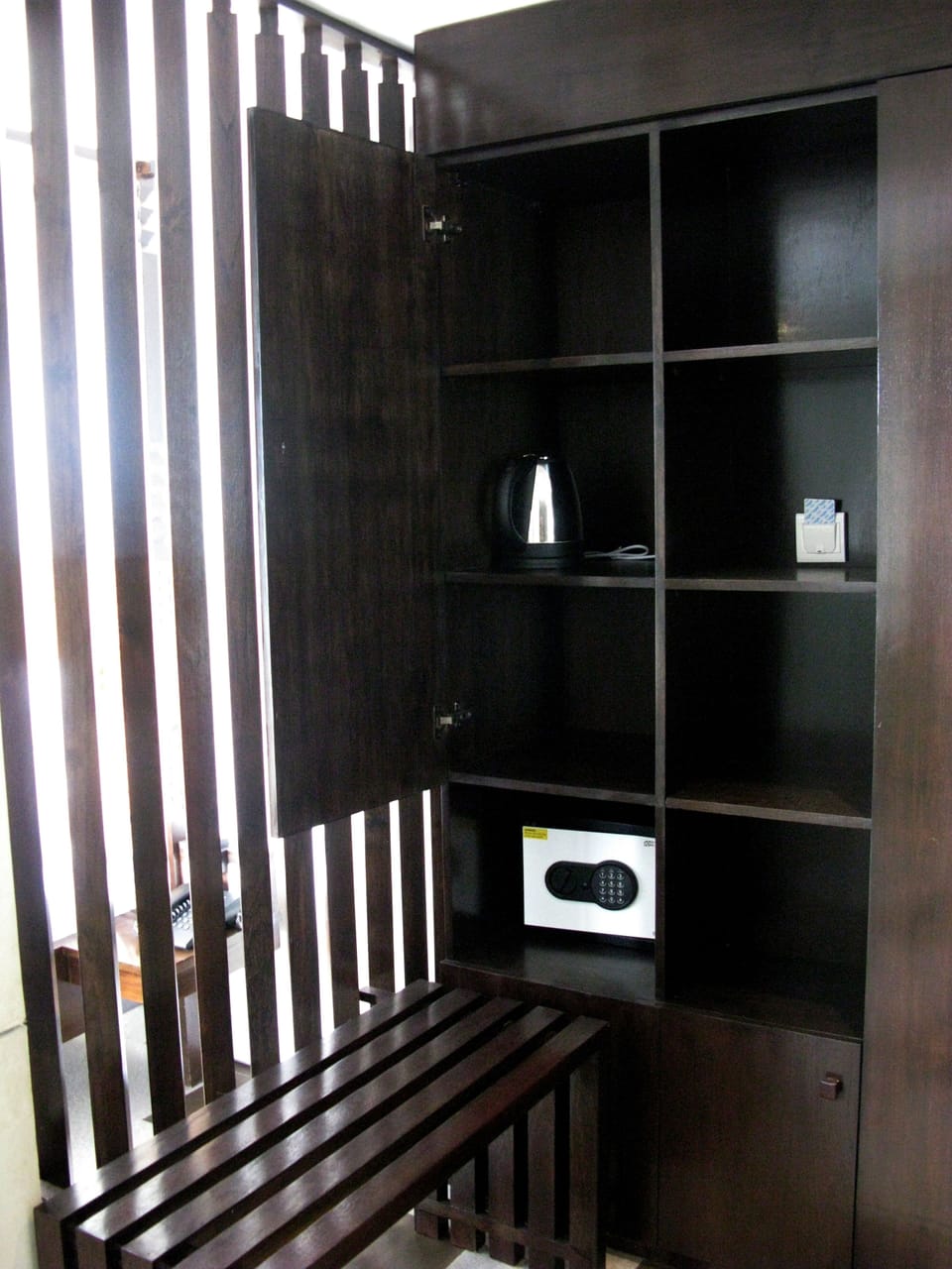 Deluxe Room | Safe
