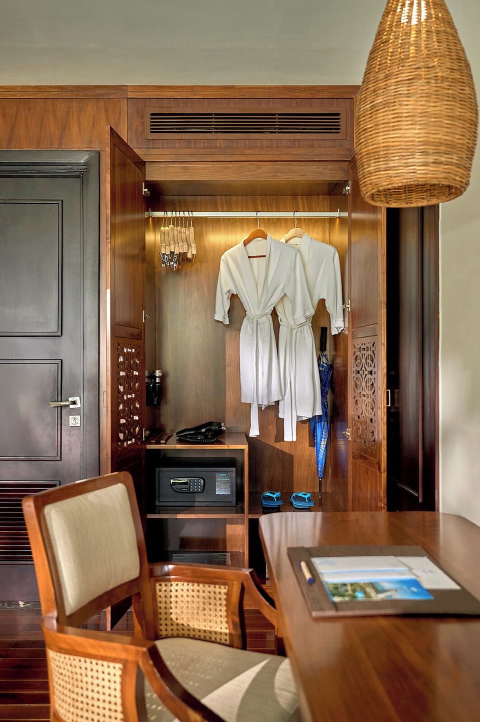 Premium Room | Wardrobe
