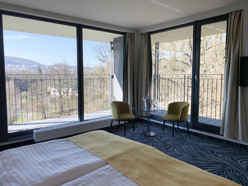 Deluxe Double Room, 1 Bedroom, Balcony, Park View | Blackout drapes, soundproofing, cribs (free), WiFi (free)