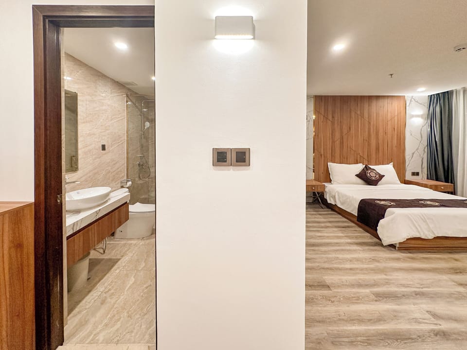 City Studio | Egyptian cotton sheets, premium bedding, minibar, in-room safe