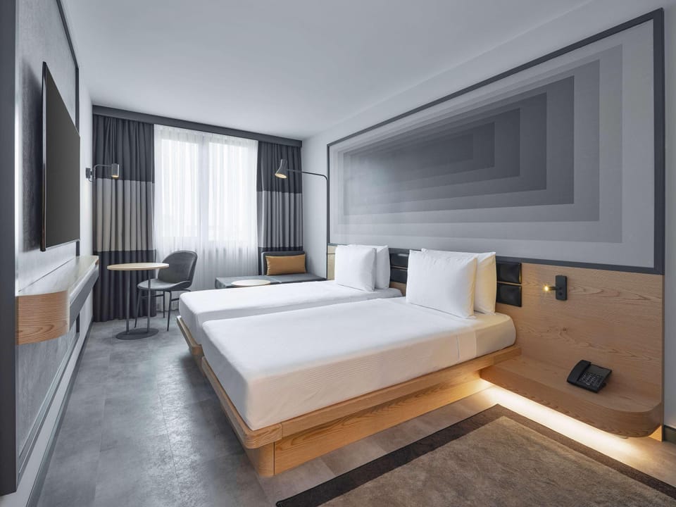 Premium bedding, minibar, in-room safe, desk