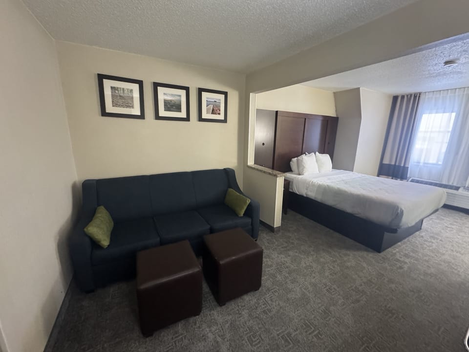 Premium bedding, pillowtop beds, in-room safe, desk
