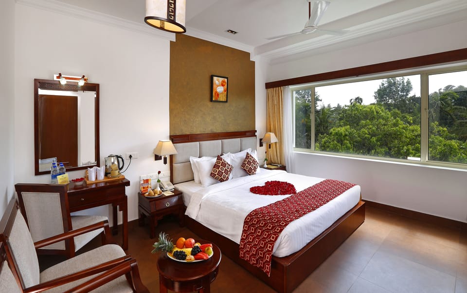 1 bedroom, premium bedding, minibar, in-room safe