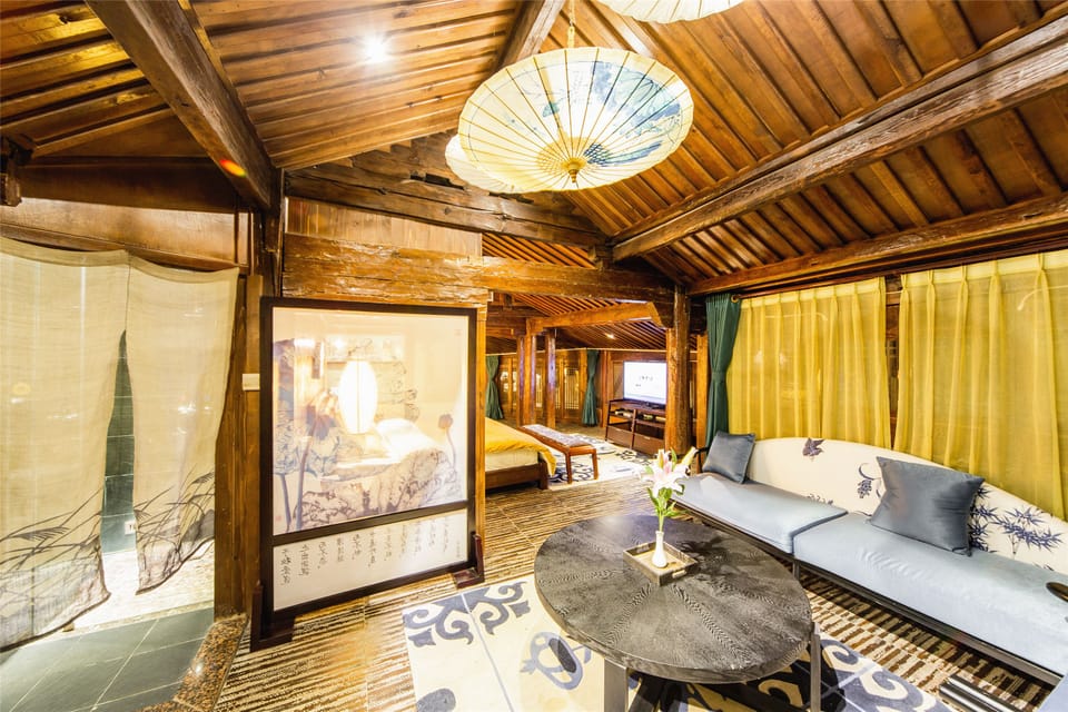 Family Room | Room amenity