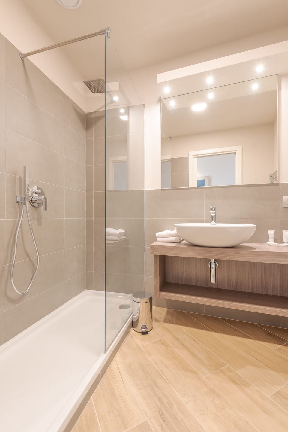 Hair dryer, bidet, towels, soap