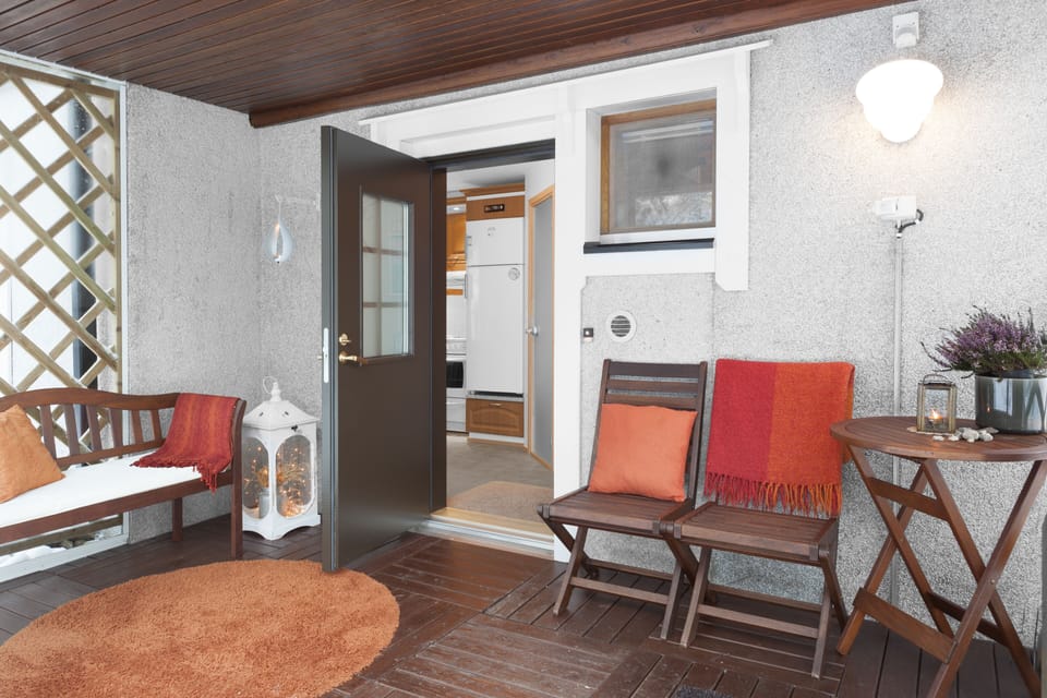 Princess Suite, sauna, pets allowed | Courtyard view