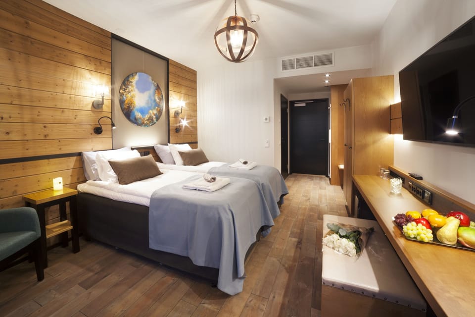 Egyptian cotton sheets, premium bedding, minibar, in-room safe