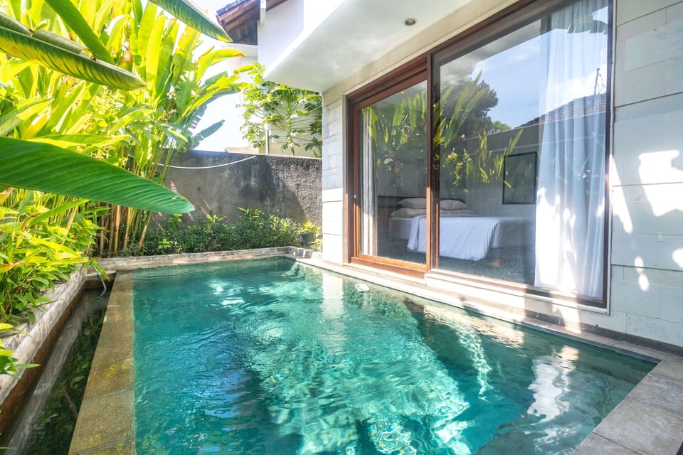 Private pool