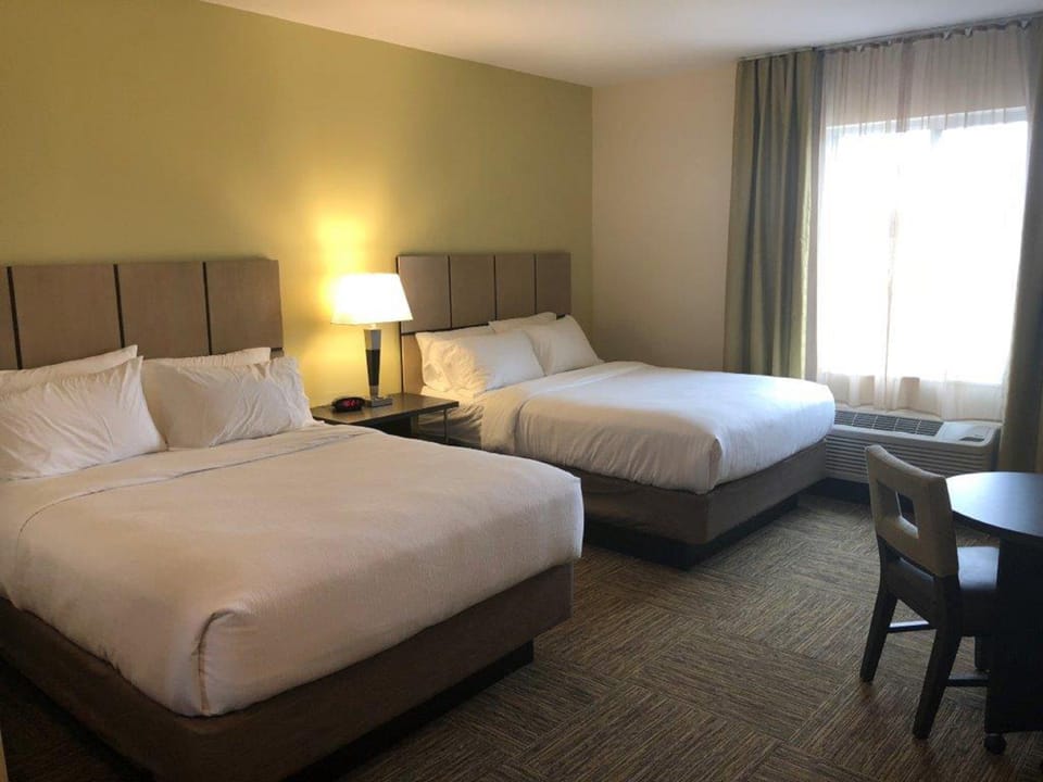 In-room safe, desk, blackout drapes, soundproofing