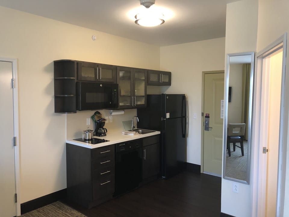 In-room safe, desk, blackout drapes, soundproofing