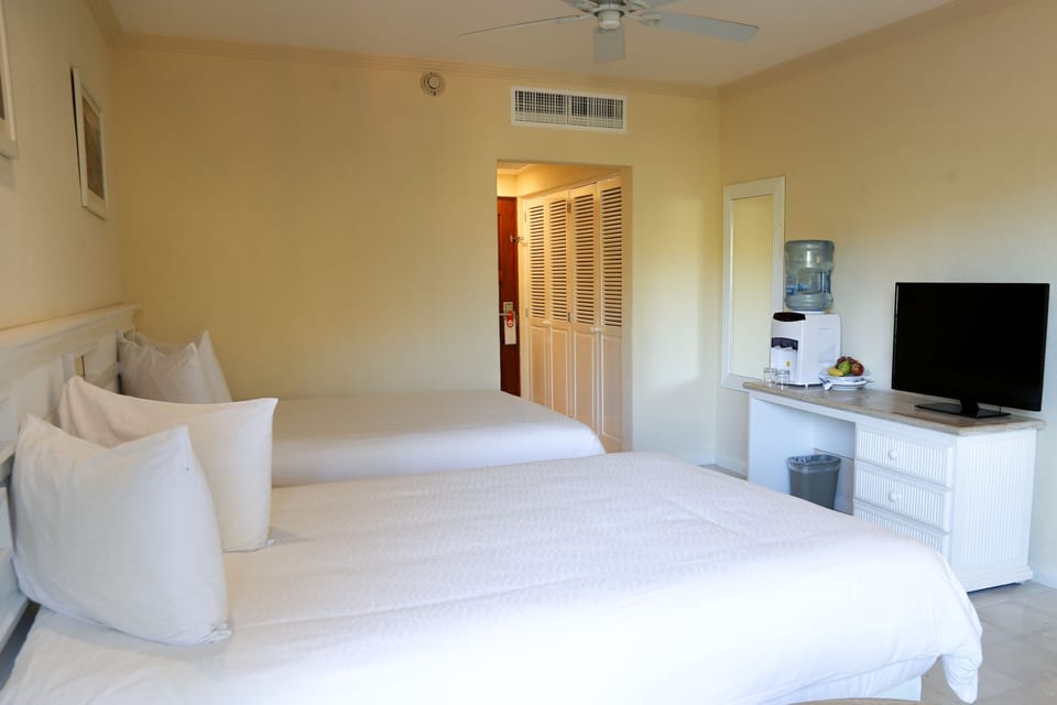 Select Superior | Free minibar, in-room safe, desk, laptop workspace