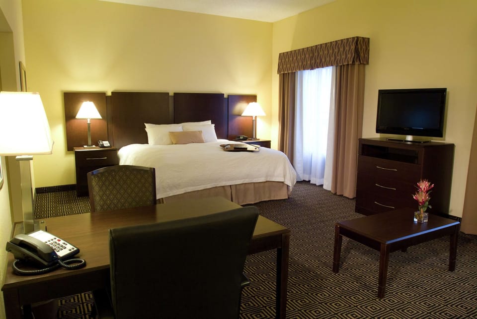In-room safe, iron/ironing board, free WiFi, bed sheets
